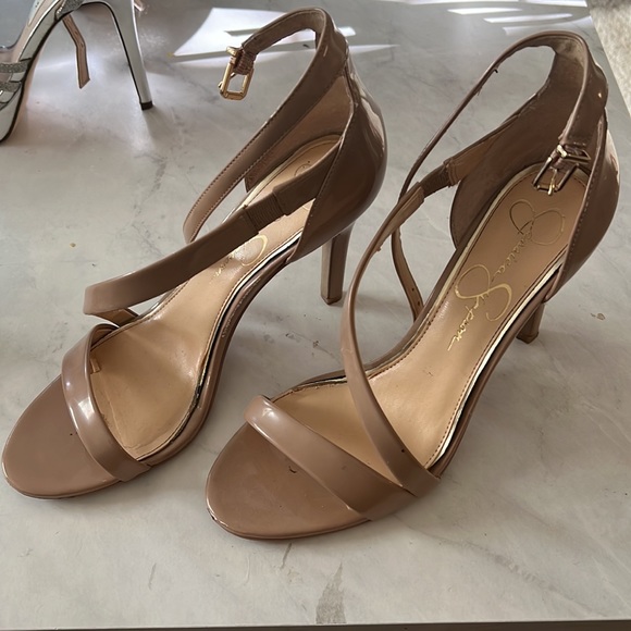 Jessica Simpson nude heels - Picture 3 of 3